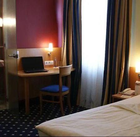 Hotel Rauch 3*